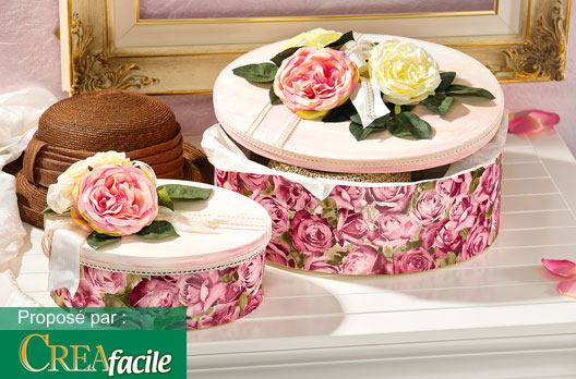 Bo&icirc;tes en agglom&eacute;r&eacute; et papier d&eacute;copatch