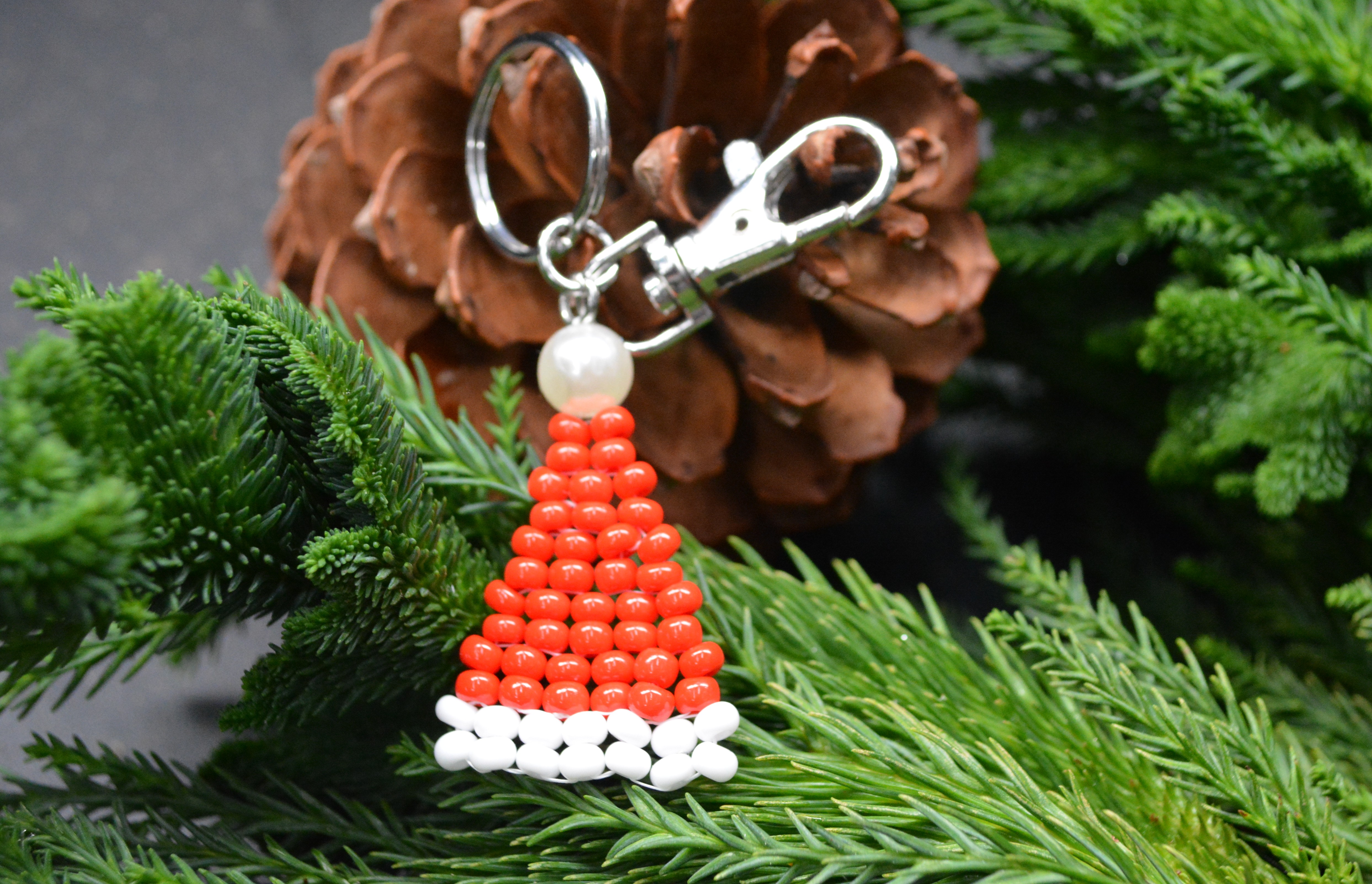 Sparkling bead pendants