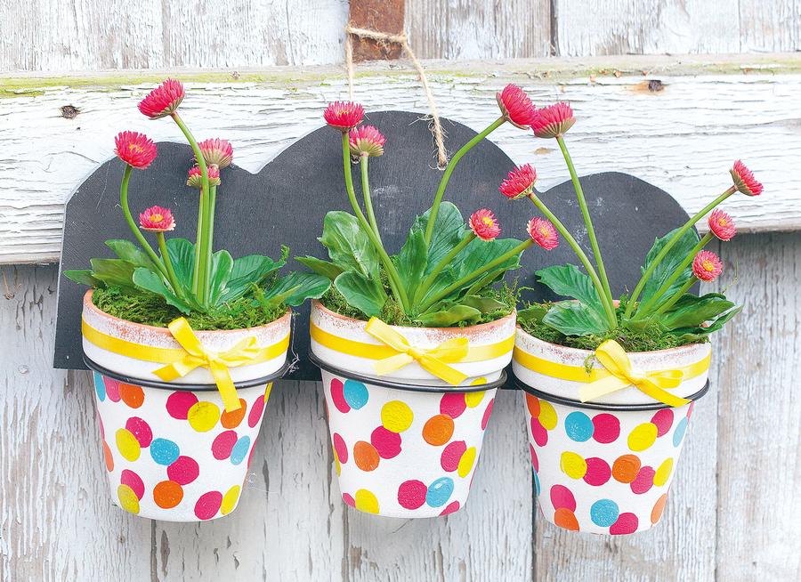 Anleitung bunte Blumentöpfe aus Terrakotta und Hobby VBS