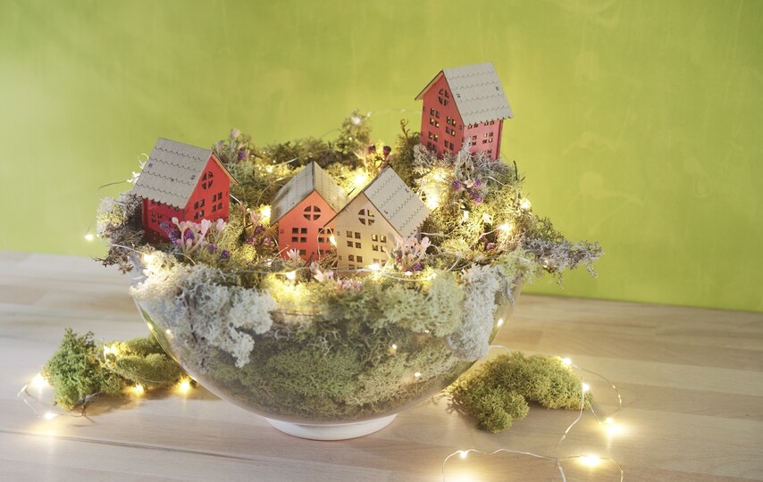 Miniaturlandschaft mit Häuschen VBS Hobby