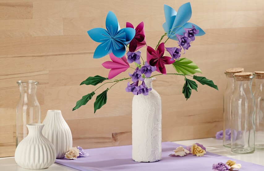 Papierblumenstrauß basteln: Eine blühende Freude für Groß und Klein!