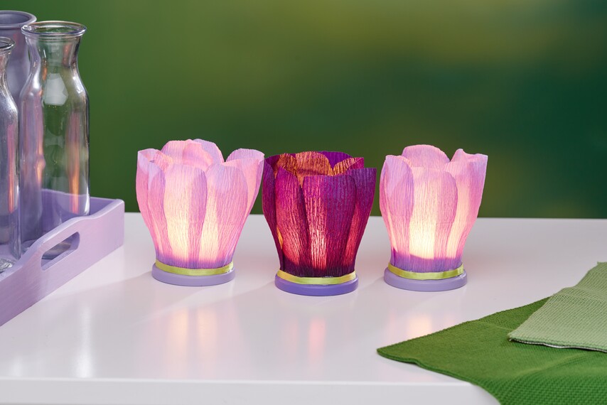 Blumen aus Krepppapier - VBS Hobby