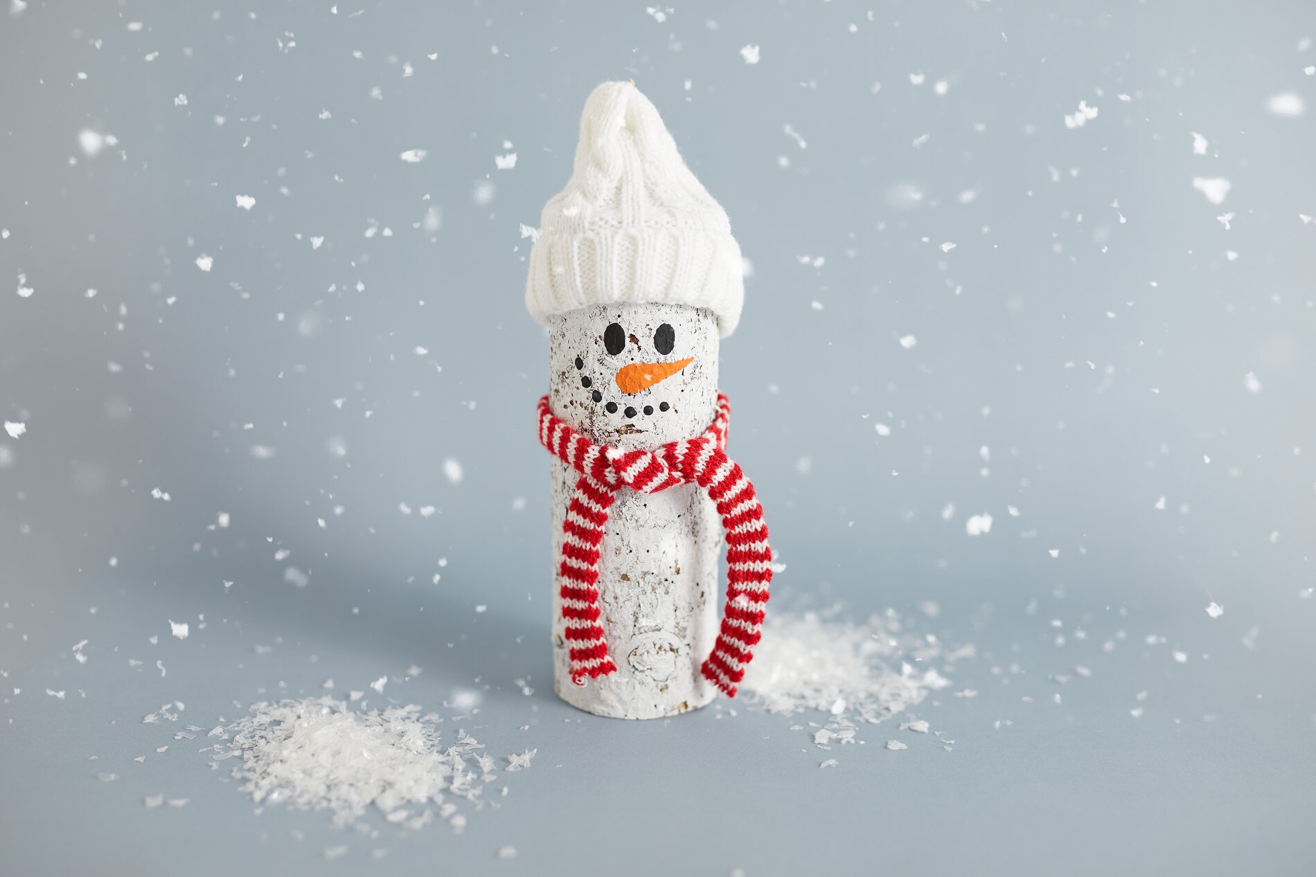 baumstamm schneemann