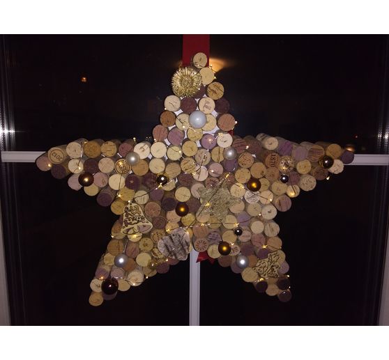 299_Teo_Weihnachtsstern aus Korken
