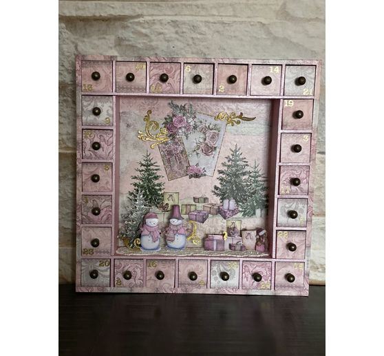 107_Anja T._Adventskalender mit Decoupage , Metallknöpfen und einer Winterlandschaft in 3 D