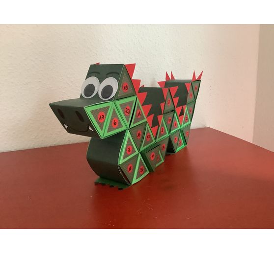312_KaSi_Adventskalender Drache „Fangdorn“