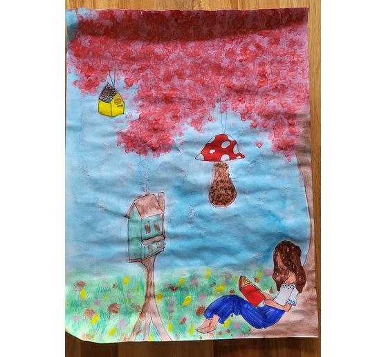 165_MThe_Setz dich mit deinem Lieblingsbuch unter die Bl&uuml;tenpracht und lausche dem Vogelgezwitcher w&auml;hrend du in eine spannende Geschichte eintauch