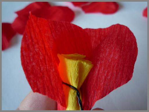 Papierblumen rot2 Papierblumen basteln