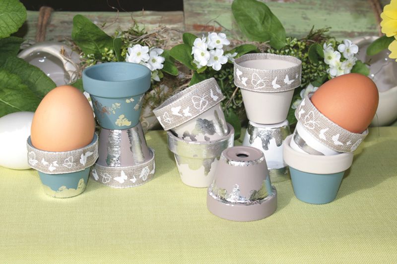 Terrakotta-Eierbecher mit Blattsilber