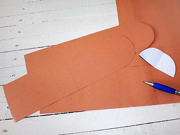 Osterhasen Geschenkverpackung: ausschneiden Osterhasen Geschenkverpackung auis Pappe einfach selber machen auch für Kinder