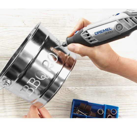 Dremel 3000-2/25 Arts & Crafts, 2 Aufsätze, 25 tlg. Zubehör, Tasche