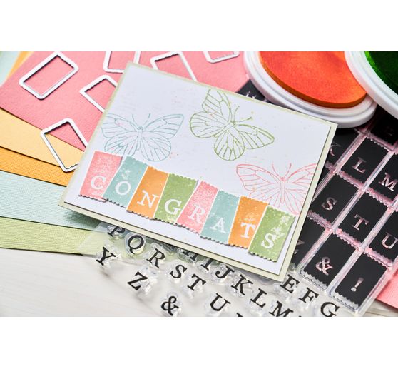 Sizzix Stanzschablone und Clear Stamps "Tab Stamp Alpha by 49 and Market"