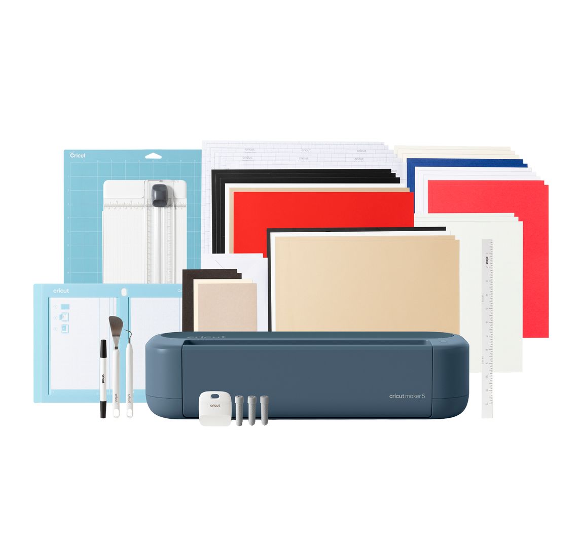 Cricut Maker 5 Essential Bundle