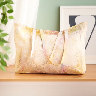 Shopper f&auml;rben mit der Batiktechnik