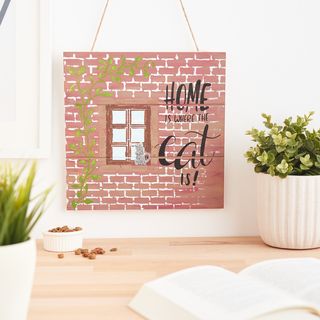 Holzplatte kreativ gestalten mit Schablone