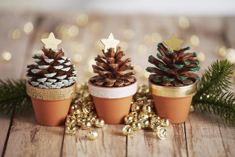 Weihnachtliches Basteln mit Tontöpfen - VBS Hobby