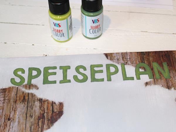 Die Grundplatte für das DIY Wöchentlicher Speiseplan beschriften