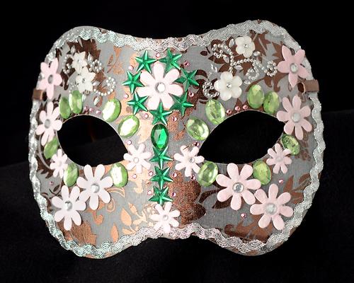 Venezianische Maske basteln mit Anleitung